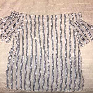 Off the shoulder top size MEDIUM